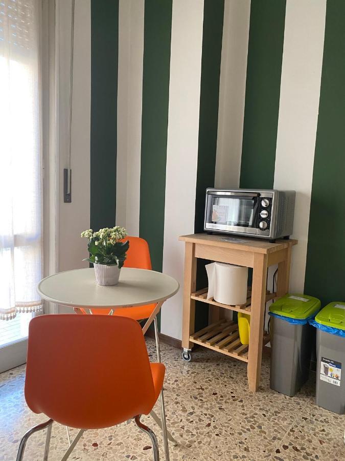 Affittacamere Room Ospedale Maggiore Парма Экстерьер фото