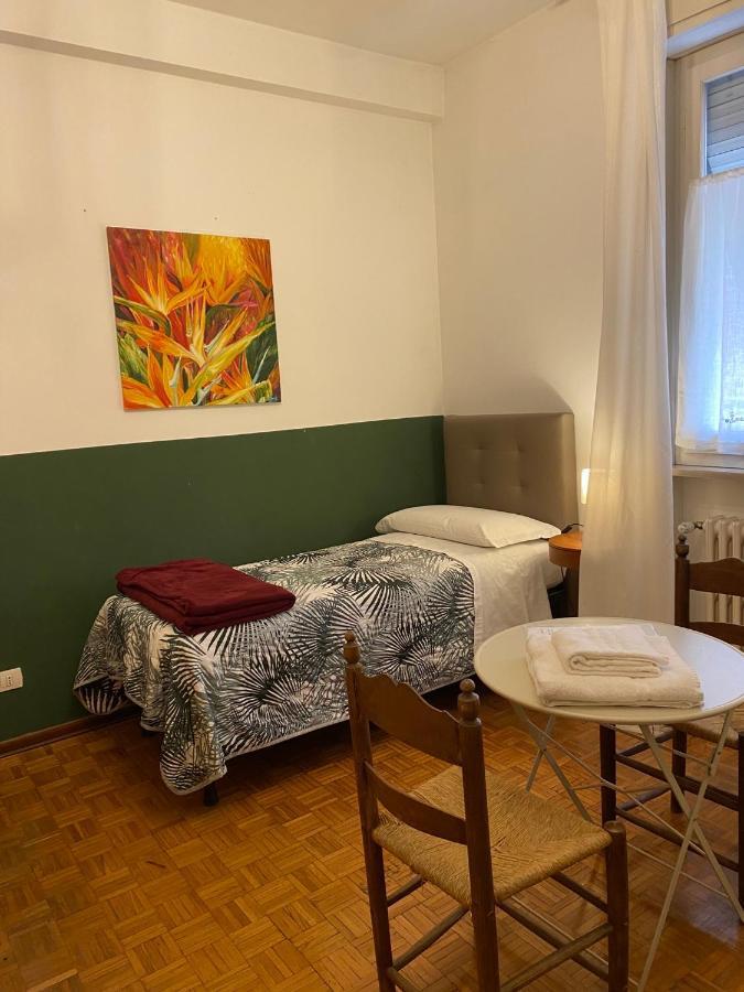 Affittacamere Room Ospedale Maggiore Парма Экстерьер фото